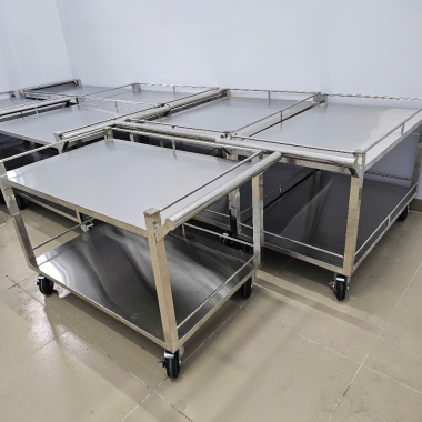 Xe Đẩy Inox: Từ A-Z Về Lợi Ích & Ứng Dụng Trong Mọi Ngành Nghề